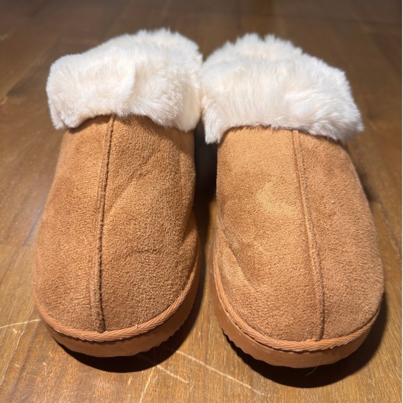 Shoes - Cozy Faux Fur Slippers Women's Size L 9/10 Brown Plush Indoor House Shoes